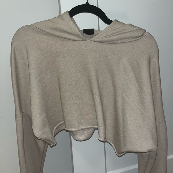 Blanc Clothing Tops - Beige/tan cropped hoodie, size medium but runs small